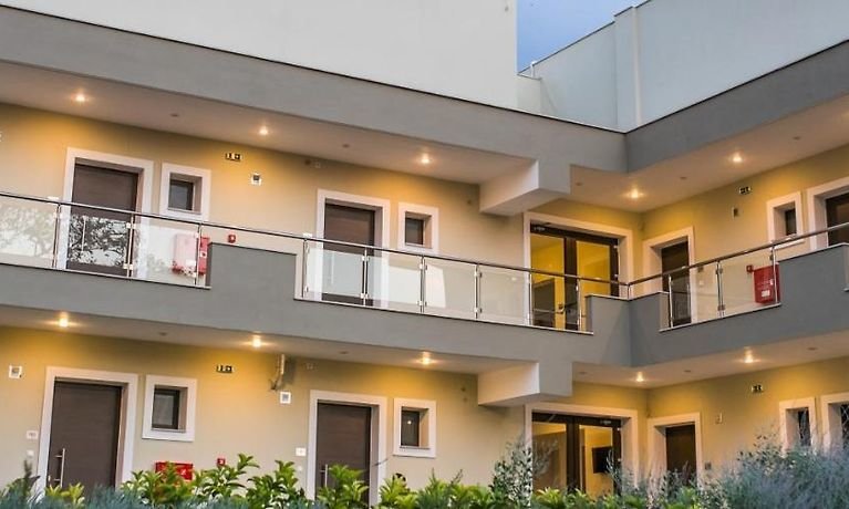 Hotel with 13 rooms in Gerakini Halkidiki Greece