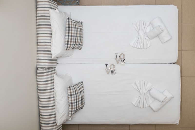 Hotel with 13 rooms in Gerakini Halkidiki Greece