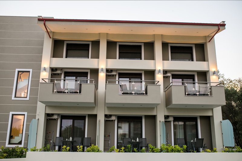 Hotel with 13 rooms in Gerakini Halkidiki Greece