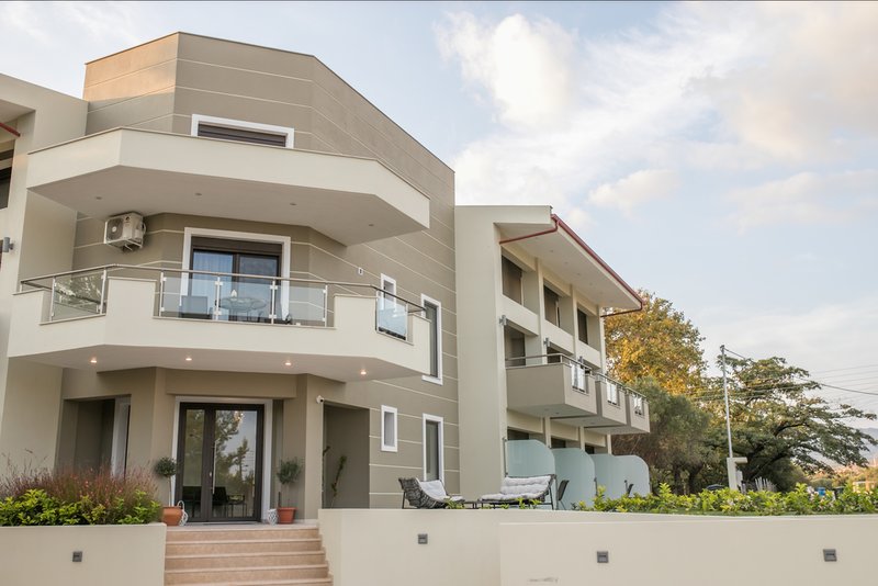 Hotel with 13 rooms in Gerakini Halkidiki Greece